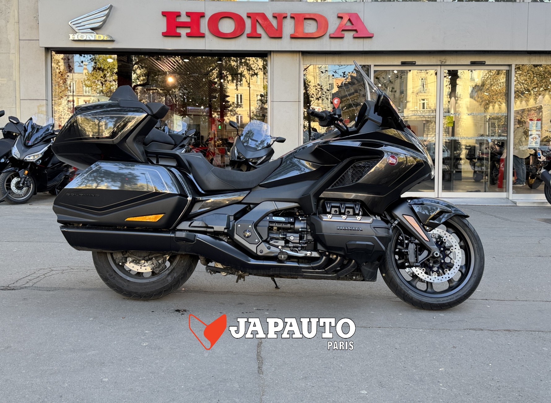HONDA GL 1800 GOLDWING TOURING DCT - NOIR - 33490 € - 4237 KMS - MEC 03/26 - REFHJ162PL