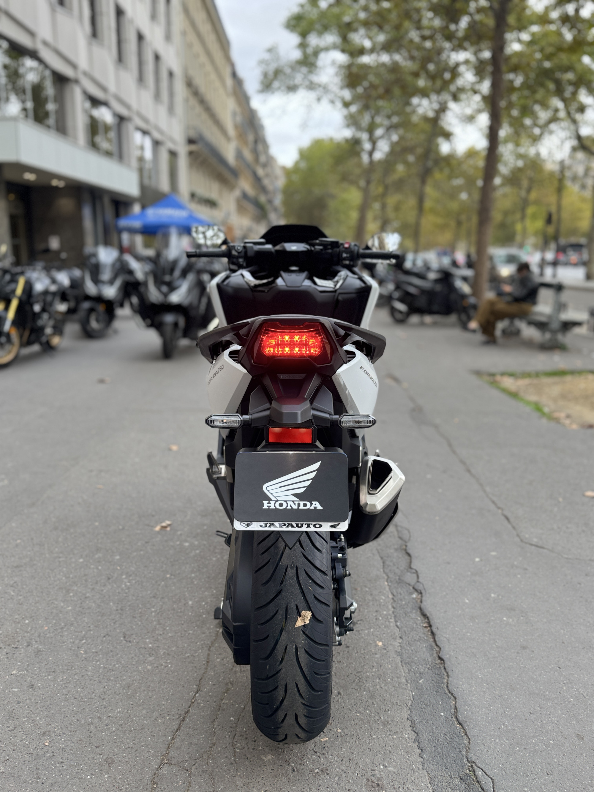 HONDA NSS FORZA 750 - BLANC - 10400 € - 1503KMS - MEC 03/2026 - REFHK374BH