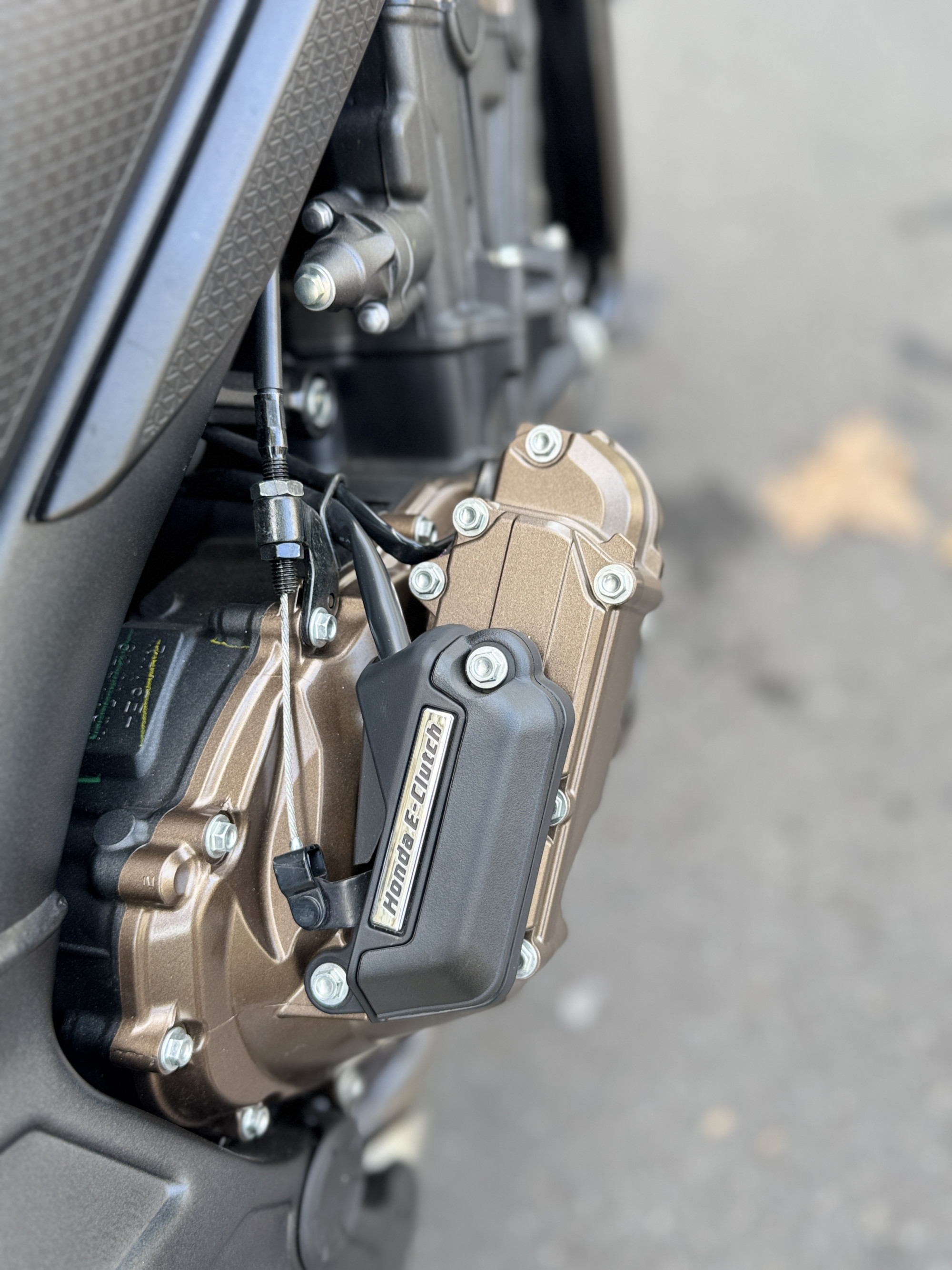 HONDA CB650R Neo Sports Café E-clutch - BLEU - 7990€ - 351 KMS - MEC 06/2026 - REF HL501KH