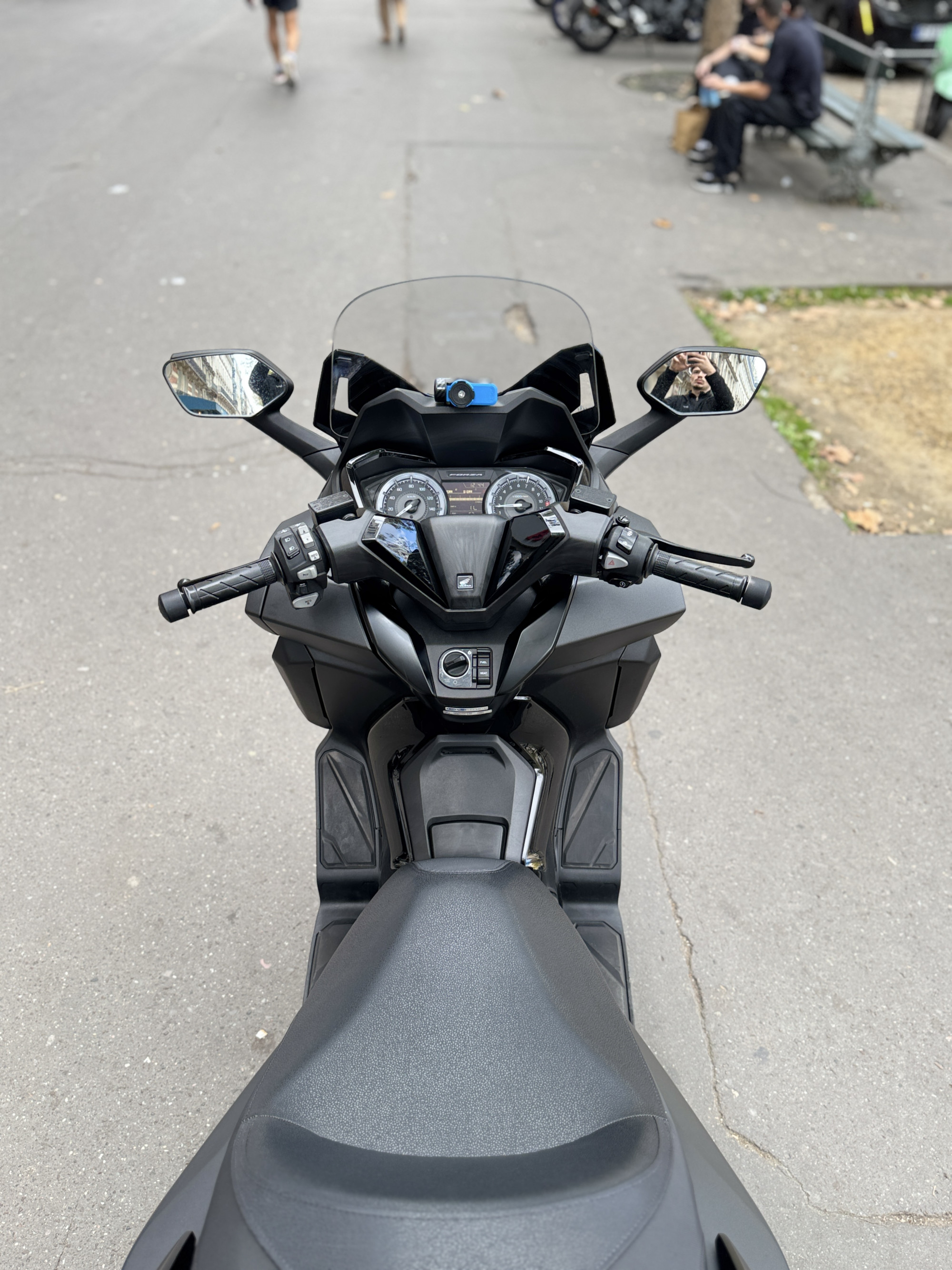 HONDA NSS FORZA 125 TOP BOX - NOIR MAT - 3990 €  -14763 KMS -  - MEC 06/23 - REFGP020VN