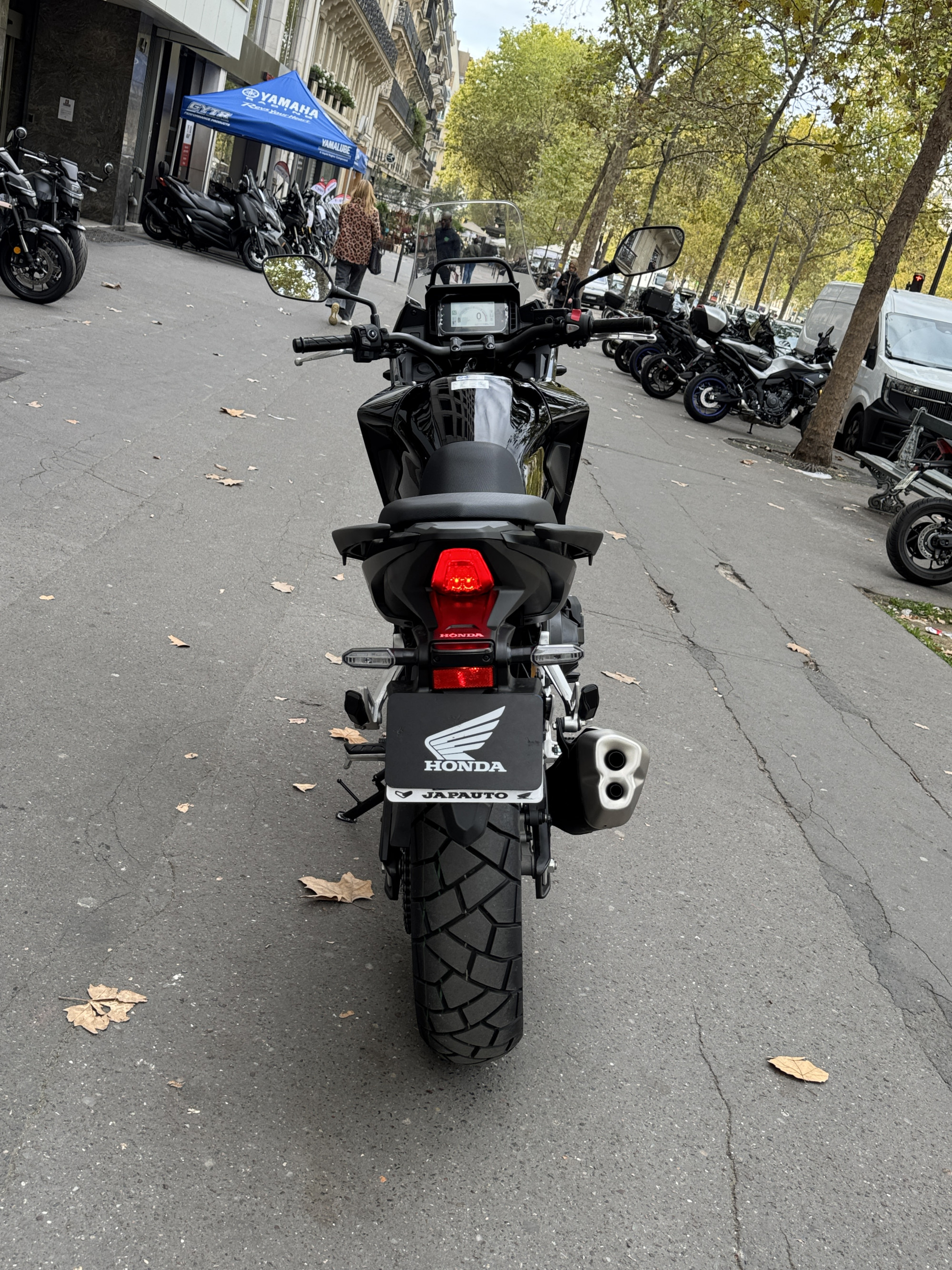 HONDA NX 500 E-Clutch - NOIR - 6490€ - 189 KMS - MEC 06/2026 - REF HL204QH