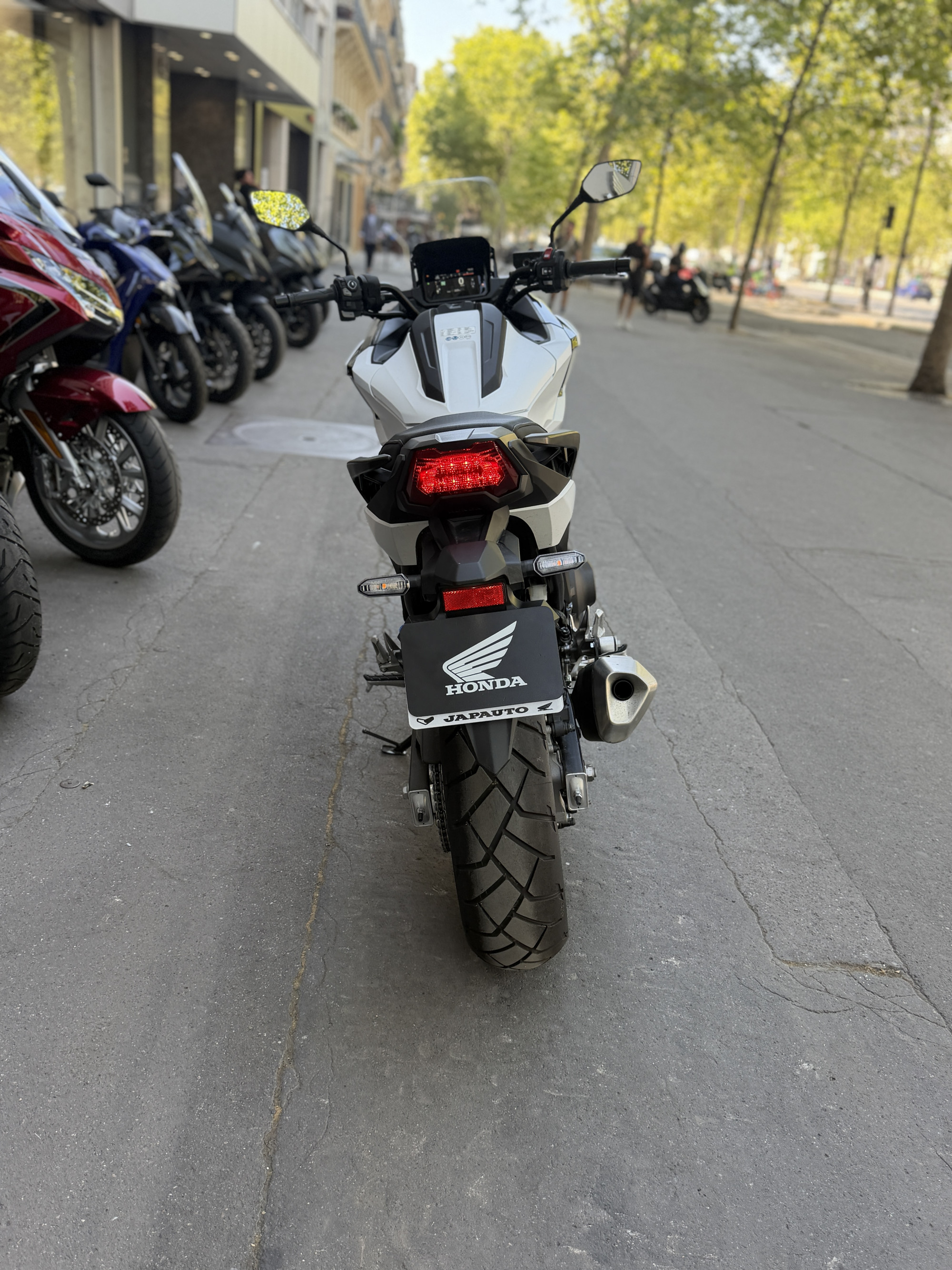 HONDA NC 750 X - BLANC - 8490€ - 499KMS - MEC04/2026 - REFHK795PJ
