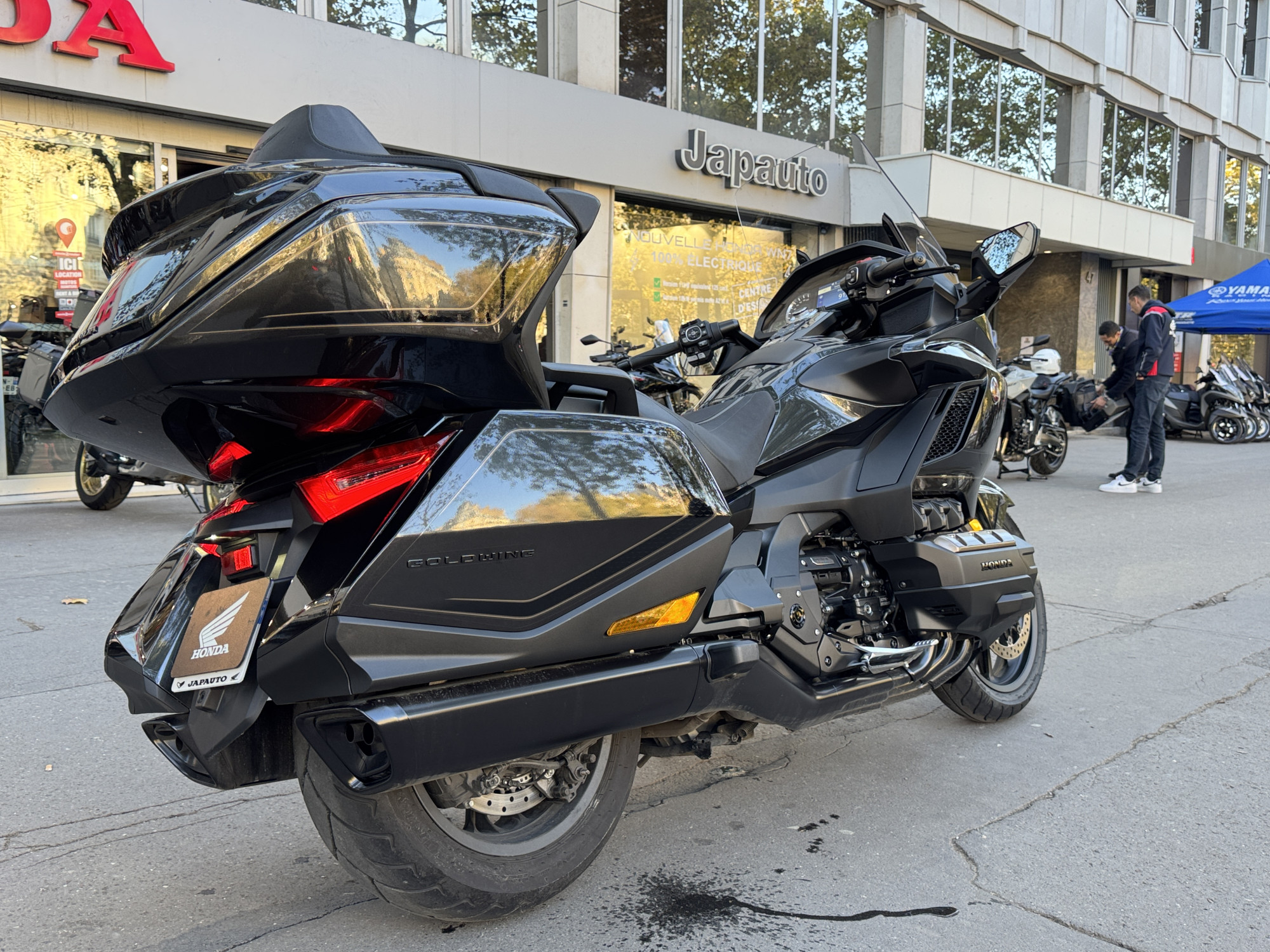 HONDA GL 1800 GOLDWING TOURING DCT - NOIR - 33490 € - 4237 KMS - MEC 03/26 - REFHJ162PL