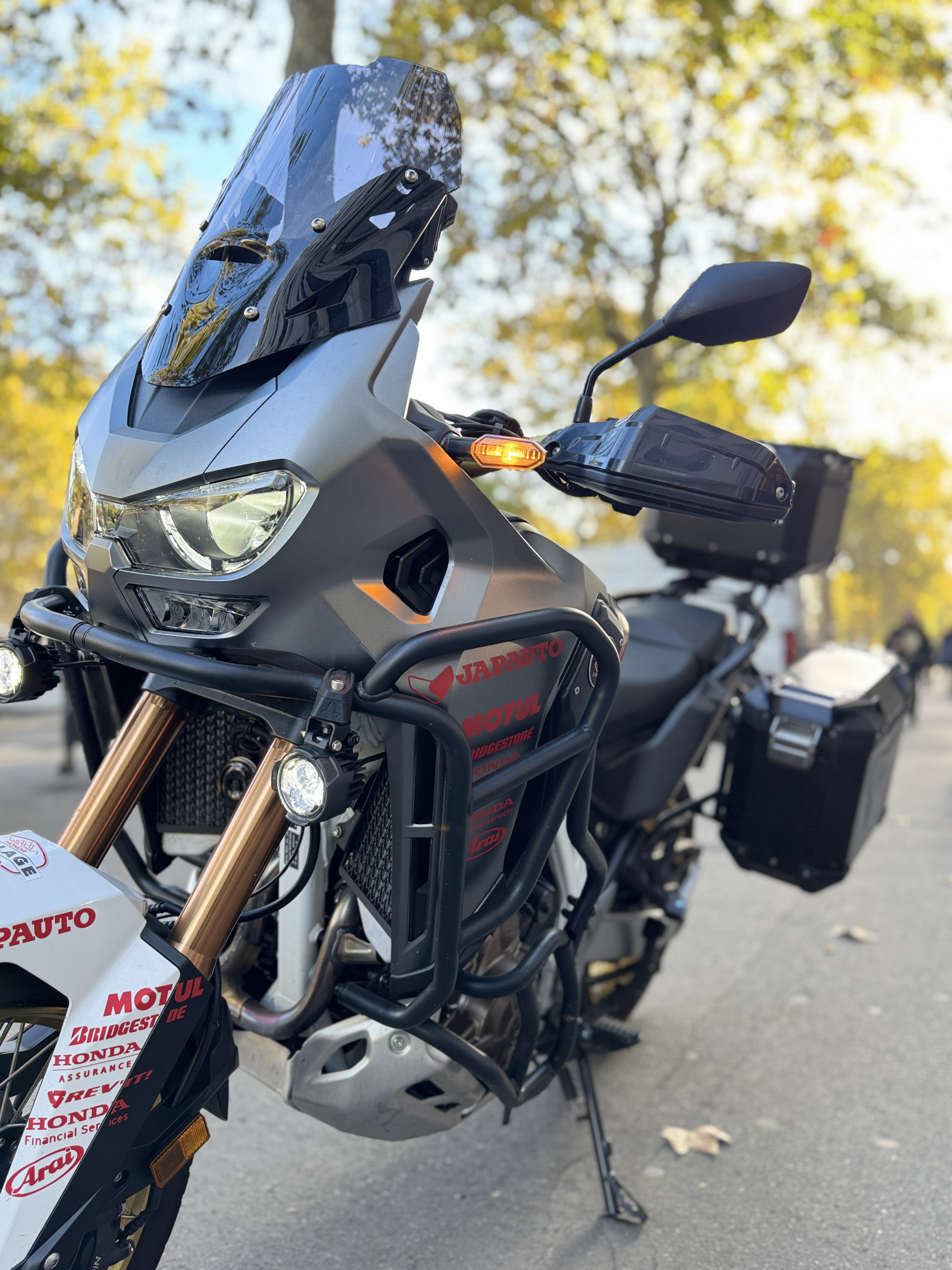 HONDA AFRICA TWIN CRF1000 ADVENTURE SPORT SE DCT - GRIS MAT - 20900 € - 5886 KM - MEC 07/2026 - REF HM919DJ