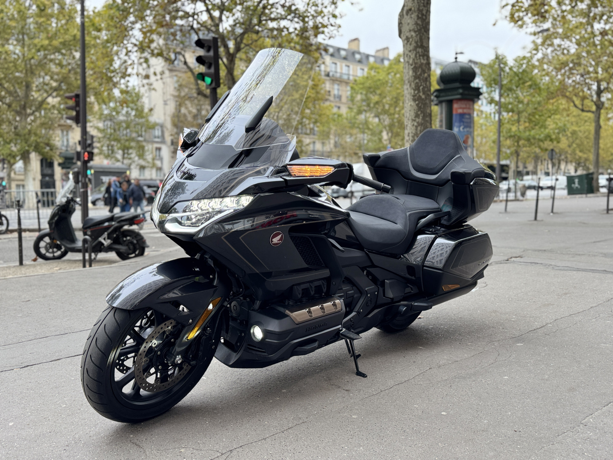 HONDA GL1800 GOLDWING - NOIR - 32990€ - 5506 KM - MEC 03/2026 - REF HJ824PK