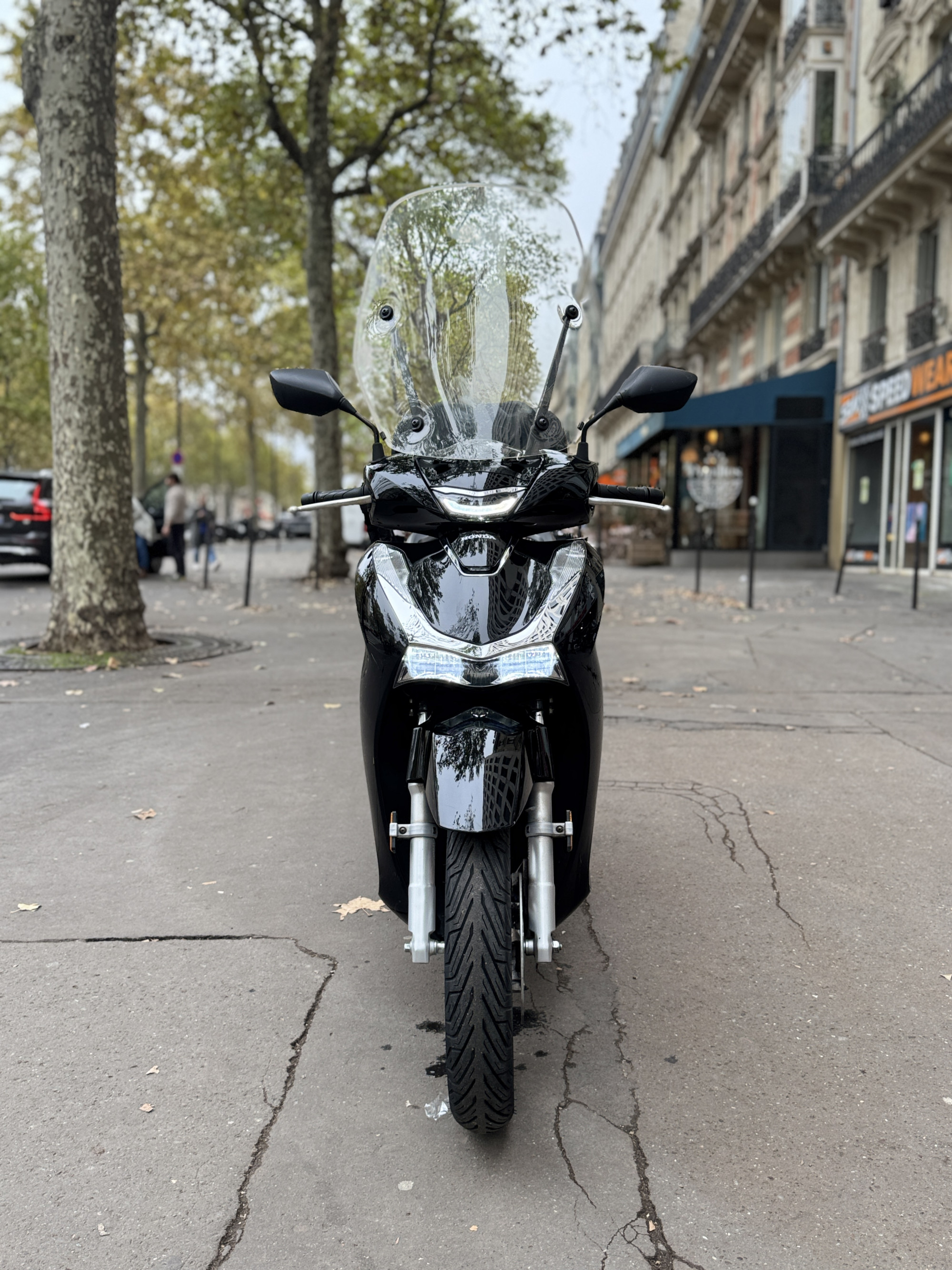 HONDA SH 125 - NOIR - 2490 €  - 26903 KM - MEC 09/2020 - REFFS368SH
