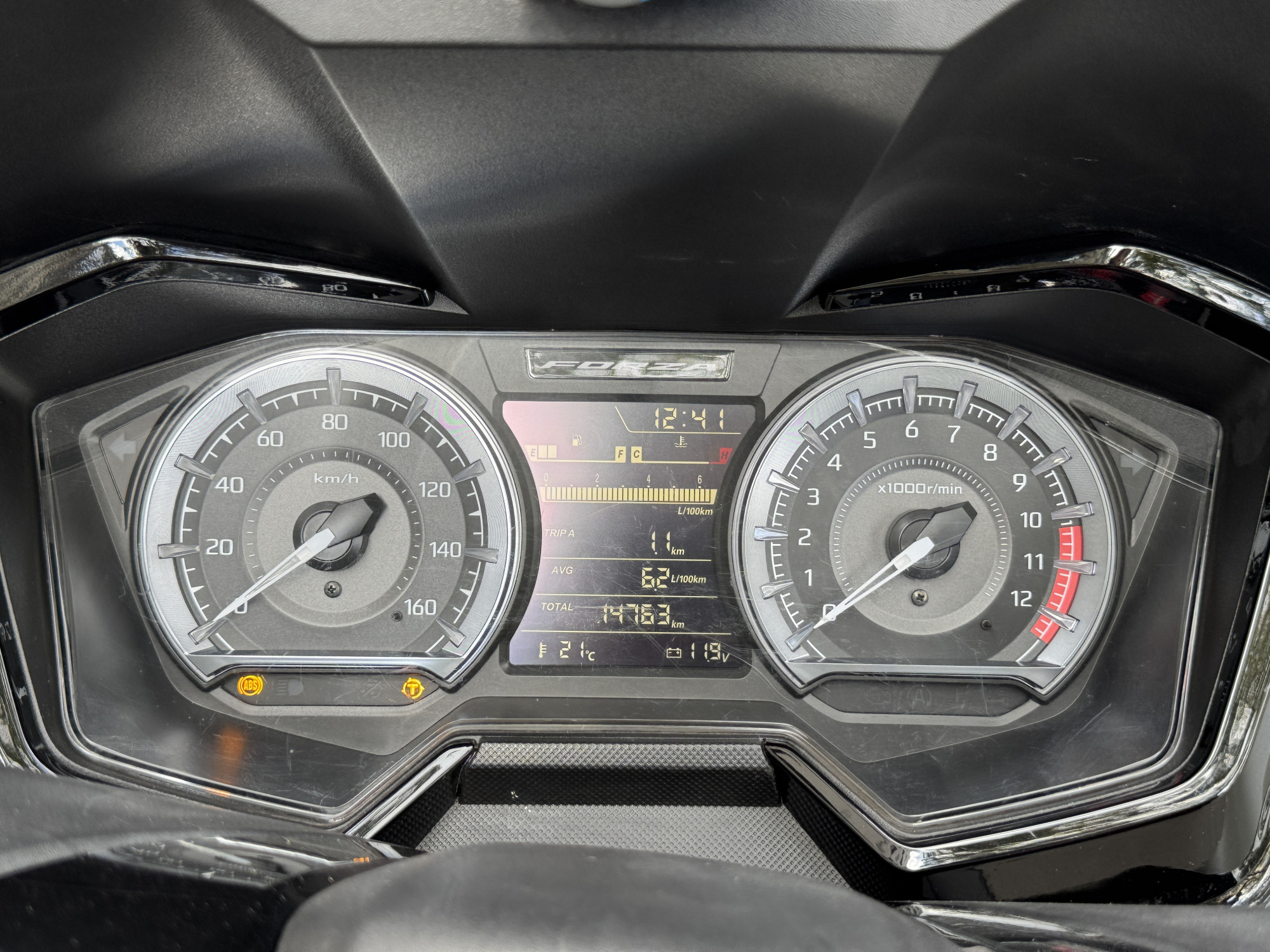 HONDA NSS FORZA 125 TOP BOX - NOIR MAT - 3990 €  -14763 KMS -  - MEC 06/23 - REFGP020VN