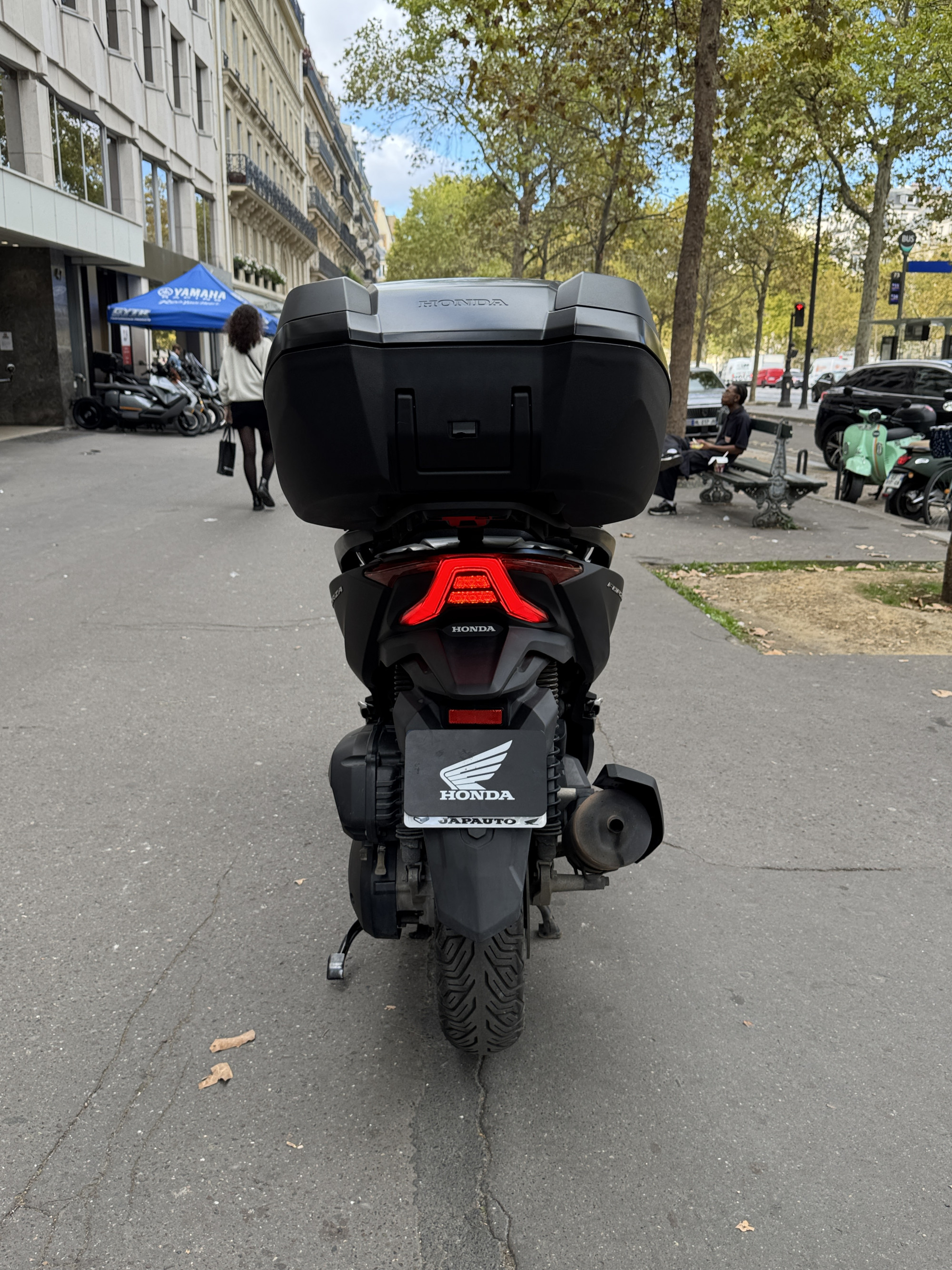 HONDA NSS FORZA 125 TOP BOX - NOIR MAT - 3990 €  -14763 KMS -  - MEC 06/23 - REFGP020VN