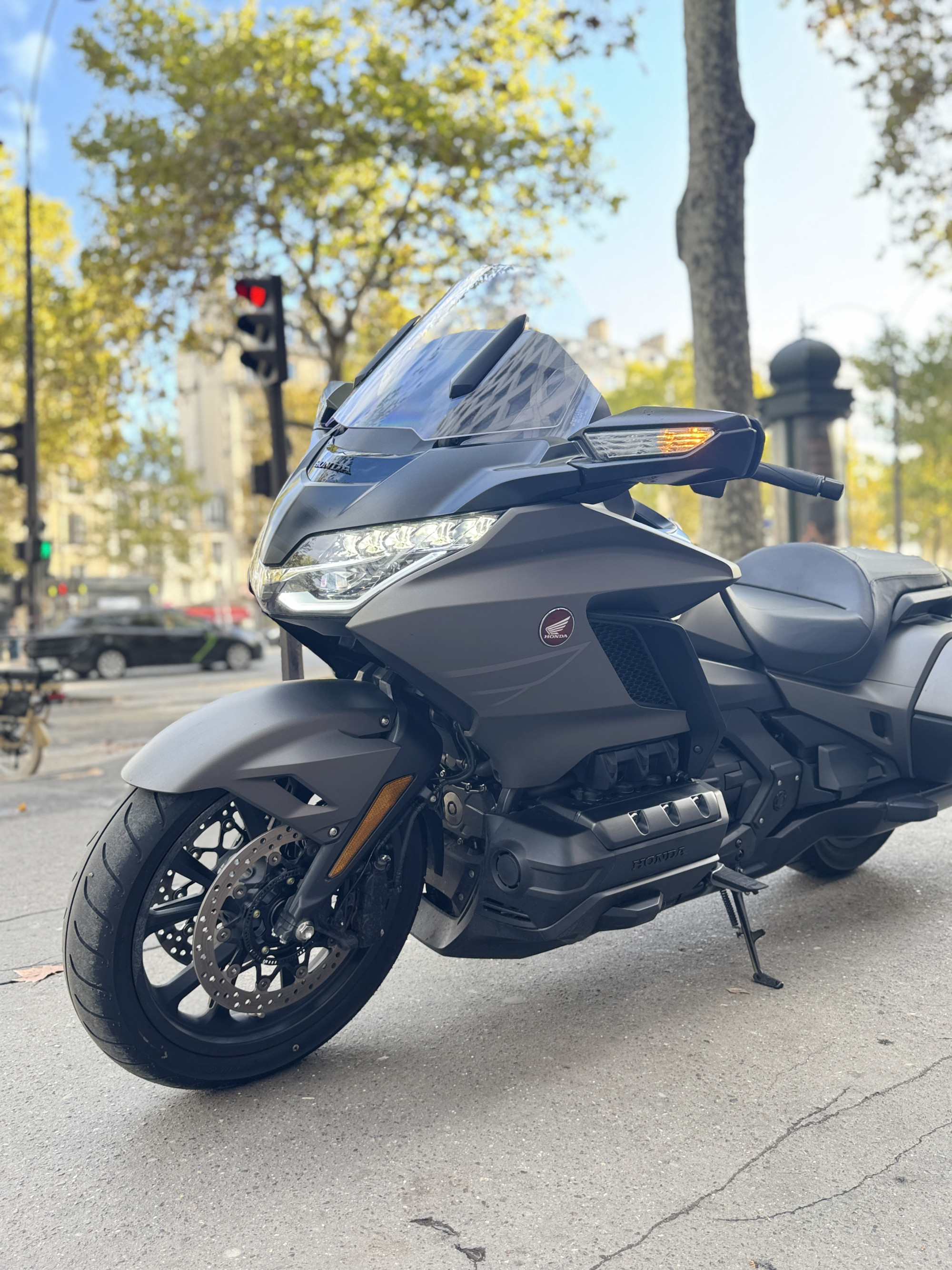 HONDA GL 1800 BAGGER - GRIS MAT - 24990€ - 2413 KM - MEC: 04/2026 - REF HK587PJ