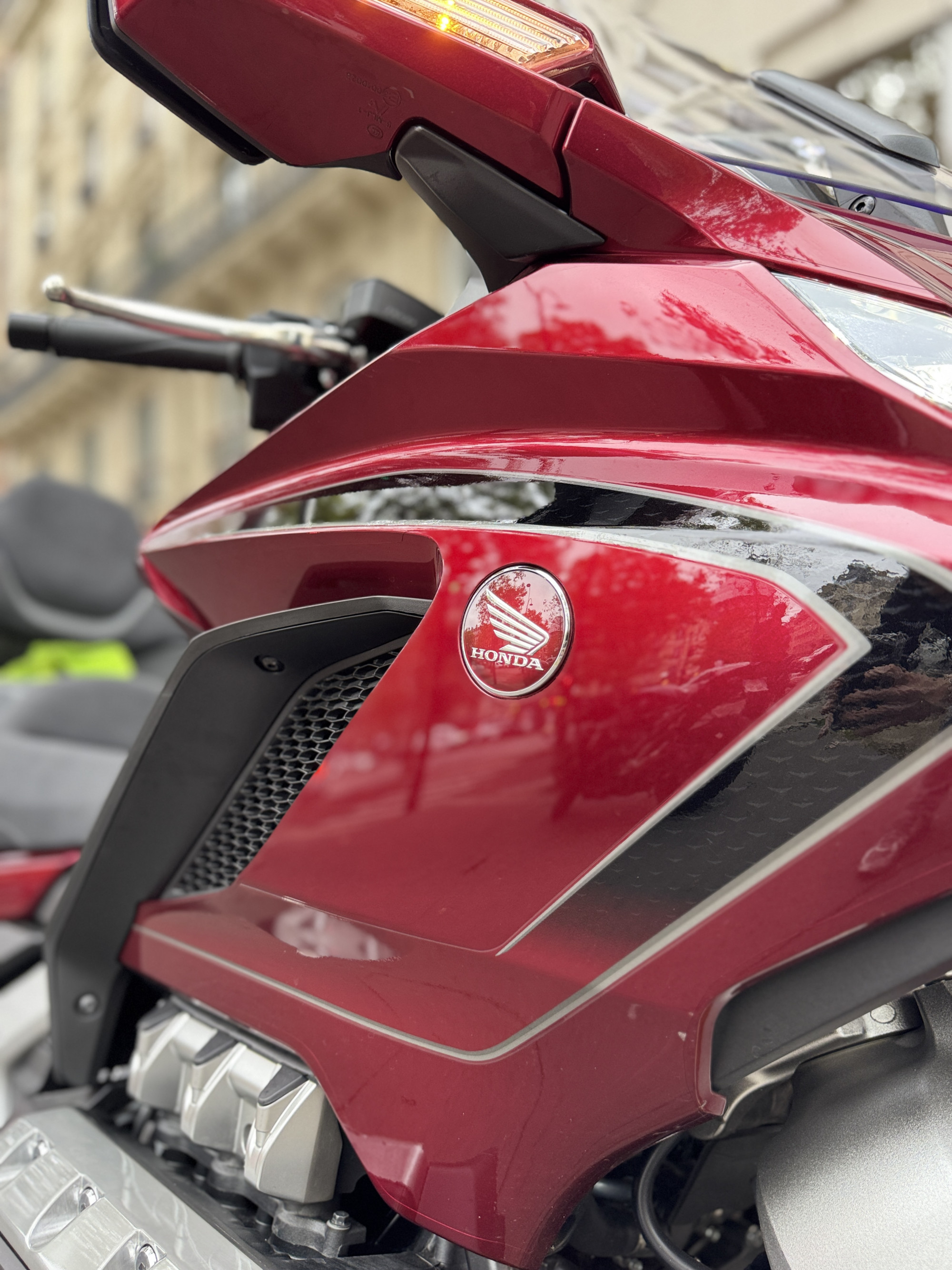 HONDA GL 1800 GOLDWING TOURING DCT - ROUGE - 32990 € - 3500KMS - MEC 05/2026 - REFHL056AB