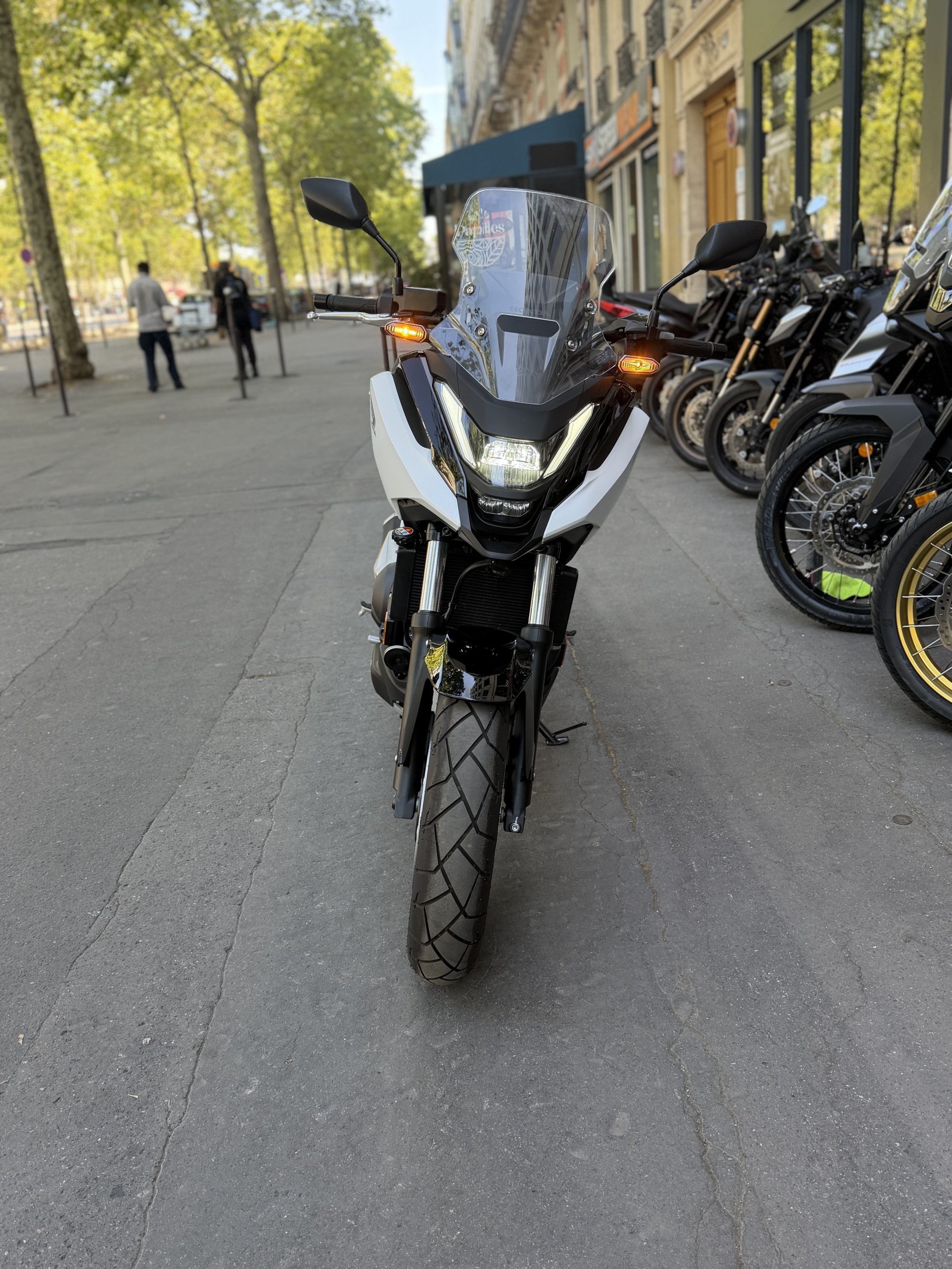 HONDA NC 750 X - BLANC - 8490€ - 499KMS - MEC04/2026 - REFHK795PJ