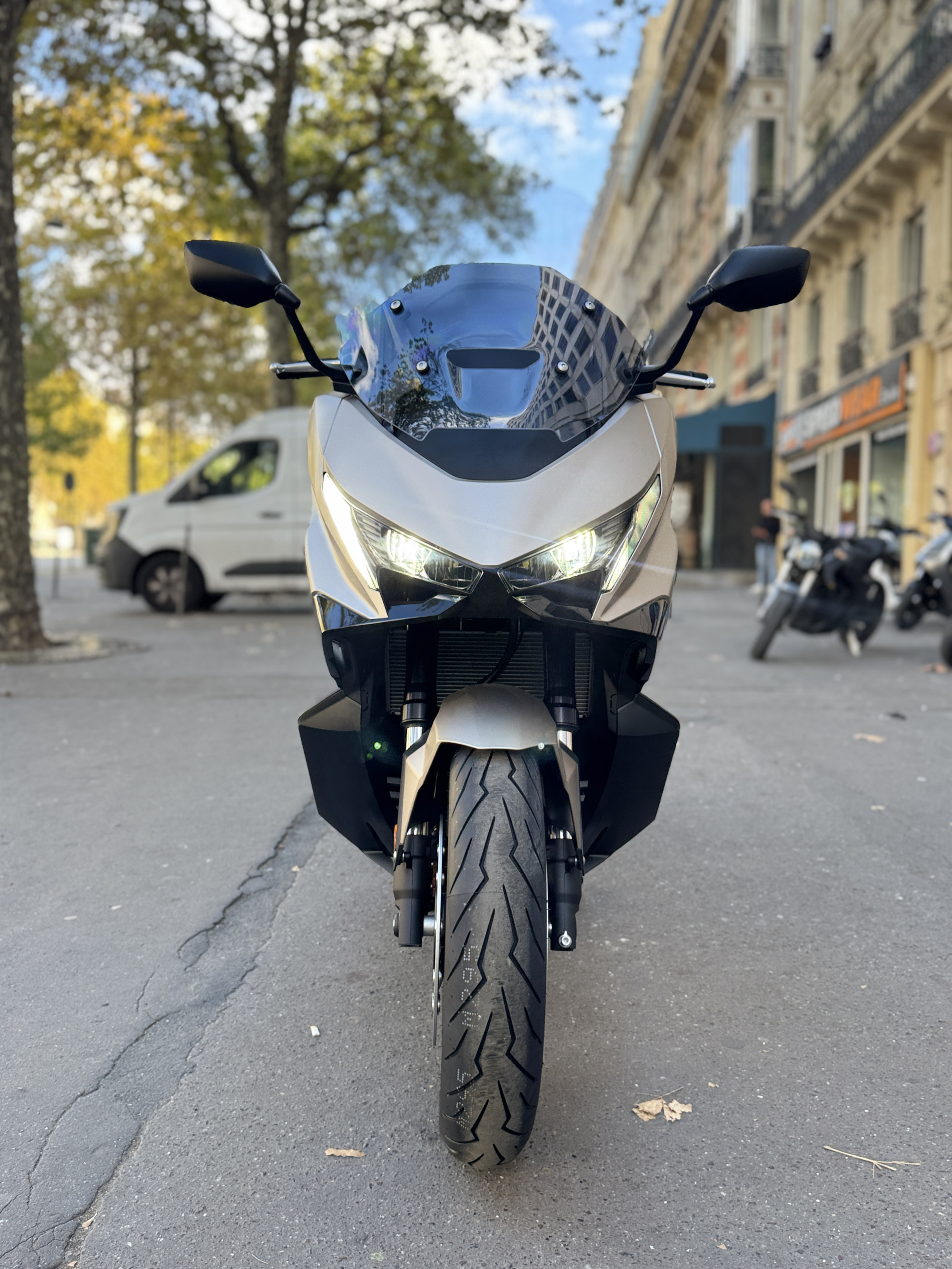 HONDA NSS FORZA 750 - BEIGE - 1 KMS - 10900 € - MEC 10/2026 - REFHN429DZ