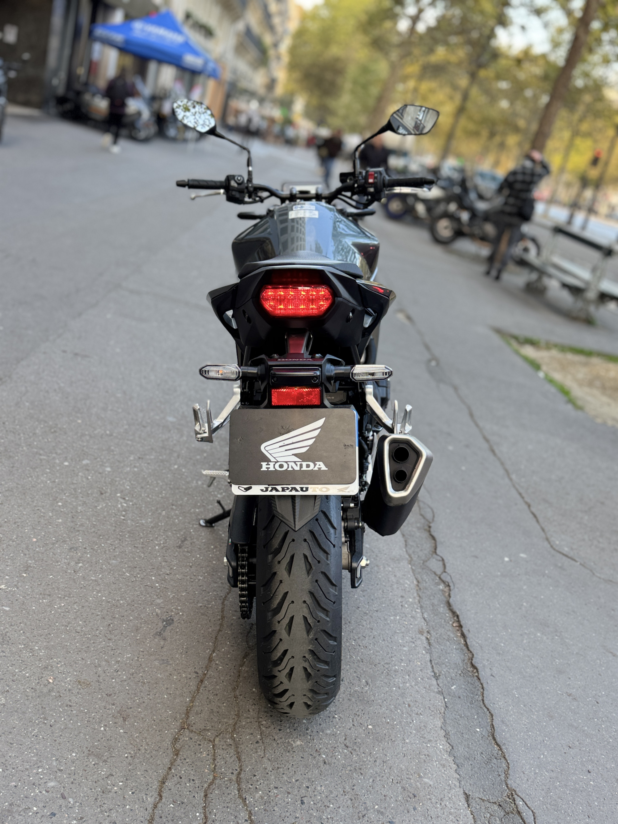 HONDA CB 750 HORNET E-CLUTCH - ARGENT GRIS - 7290€ - 356 KMS - MEC 06/2026 - REFHL785QL