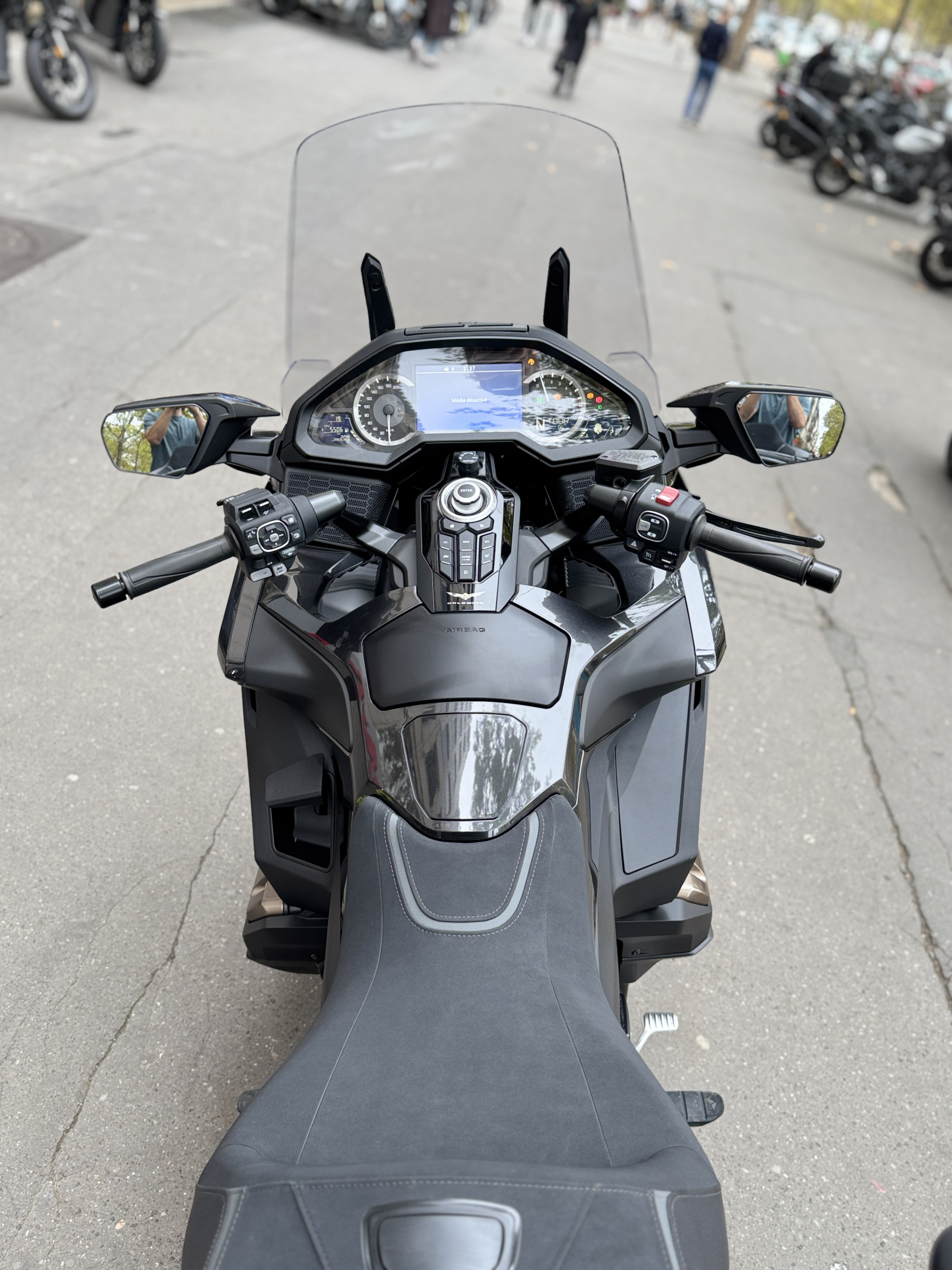 HONDA GL1800 GOLDWING - NOIR - 32990€ - 5506 KM - MEC 03/2026 - REF HJ824PK