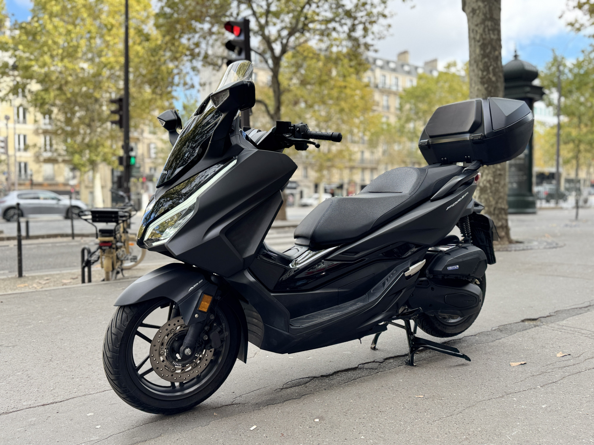 HONDA NSS FORZA 125 TOP BOX - NOIR MAT - 3990 €  -14763 KMS -  - MEC 06/23 - REFGP020VN