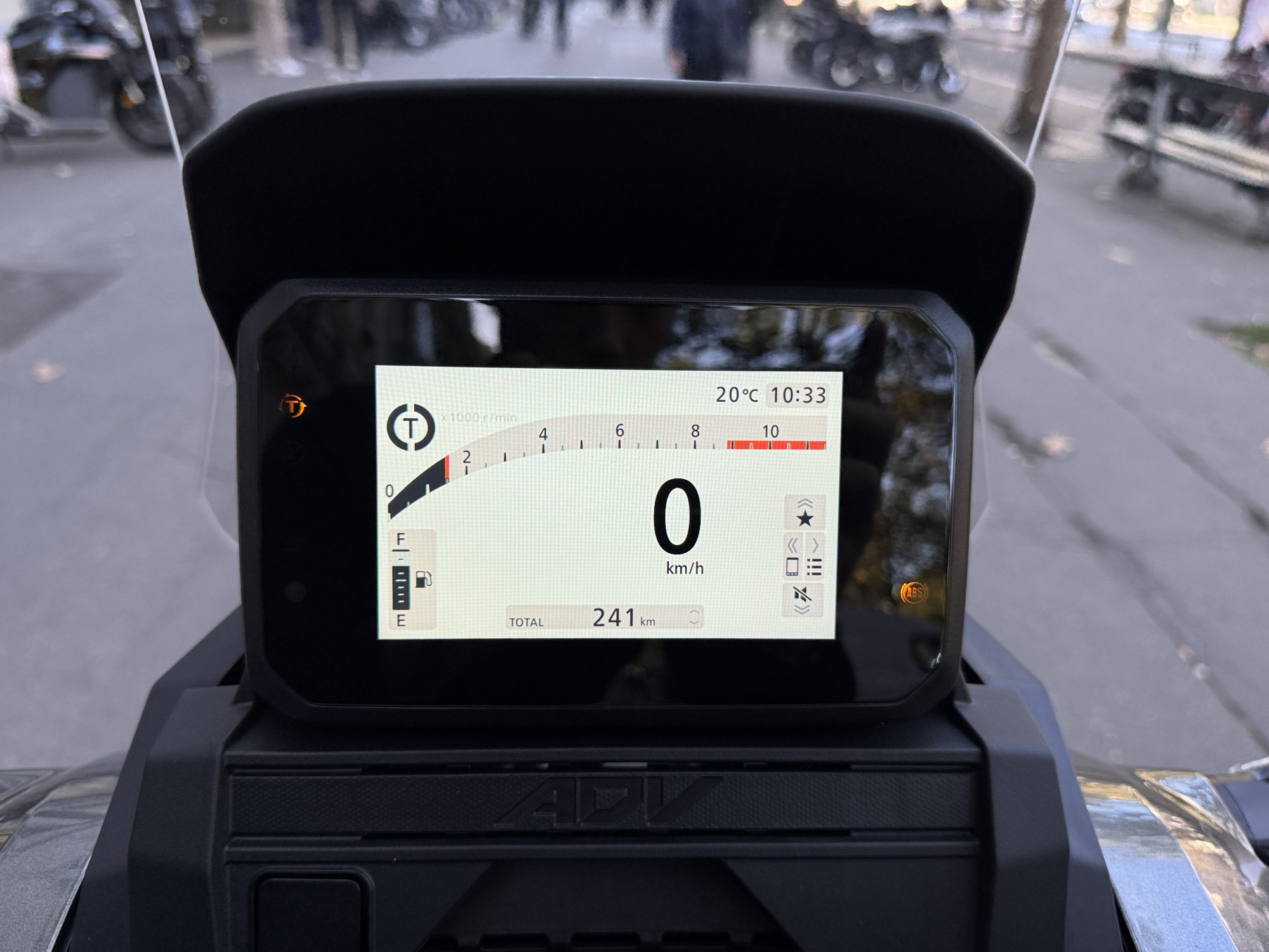 HONDA ADV 350 - GRIS -241 KMS-  5690€ - MEC 06/2026 - REF HJ435JZ