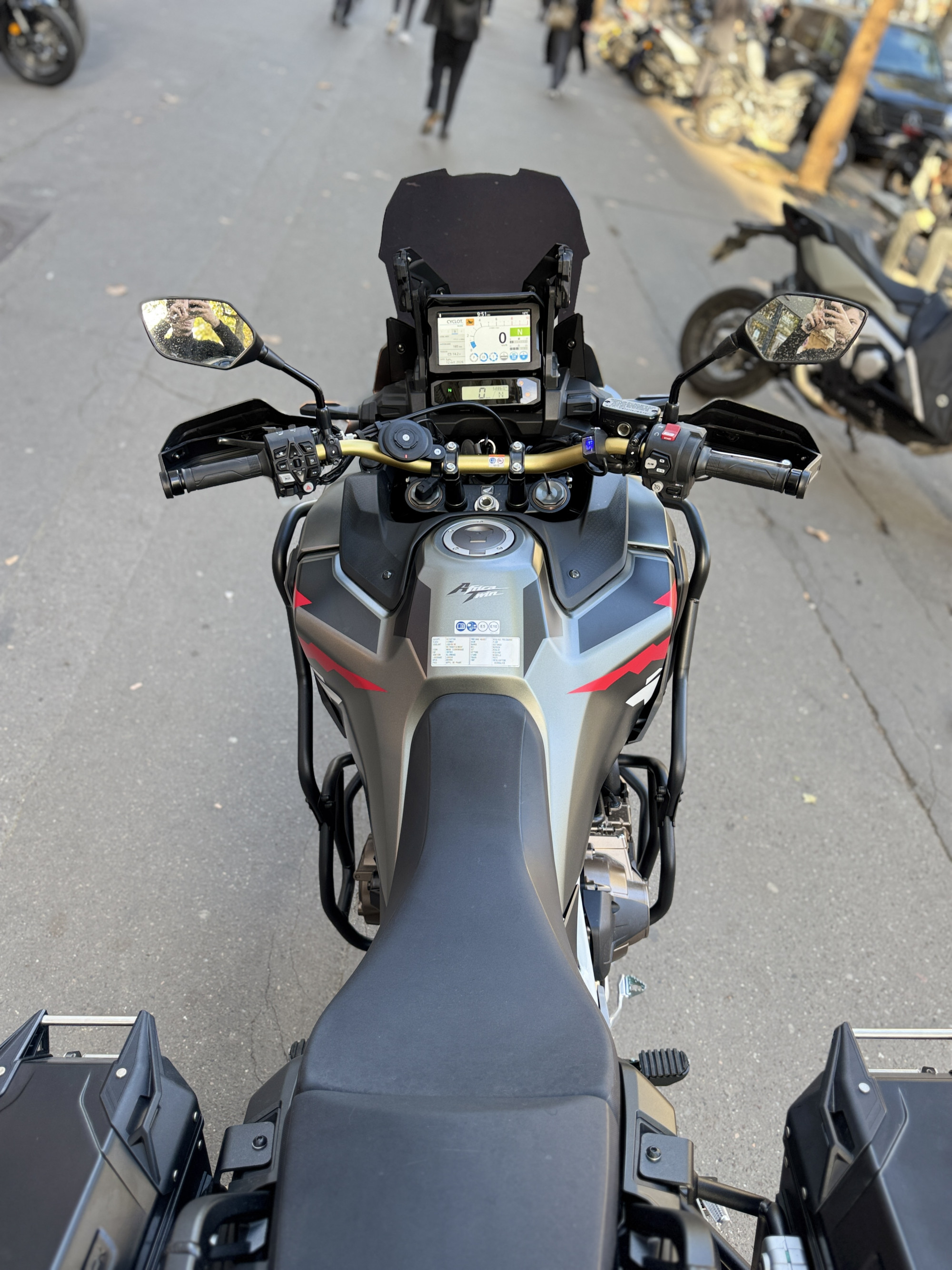 HONDA AFRICA TWIN CRF1000 ADVENTURE SPORT SE DCT - GRIS MAT - 20900 € - 5886 KM - MEC 07/2026 - REF HM919DJ