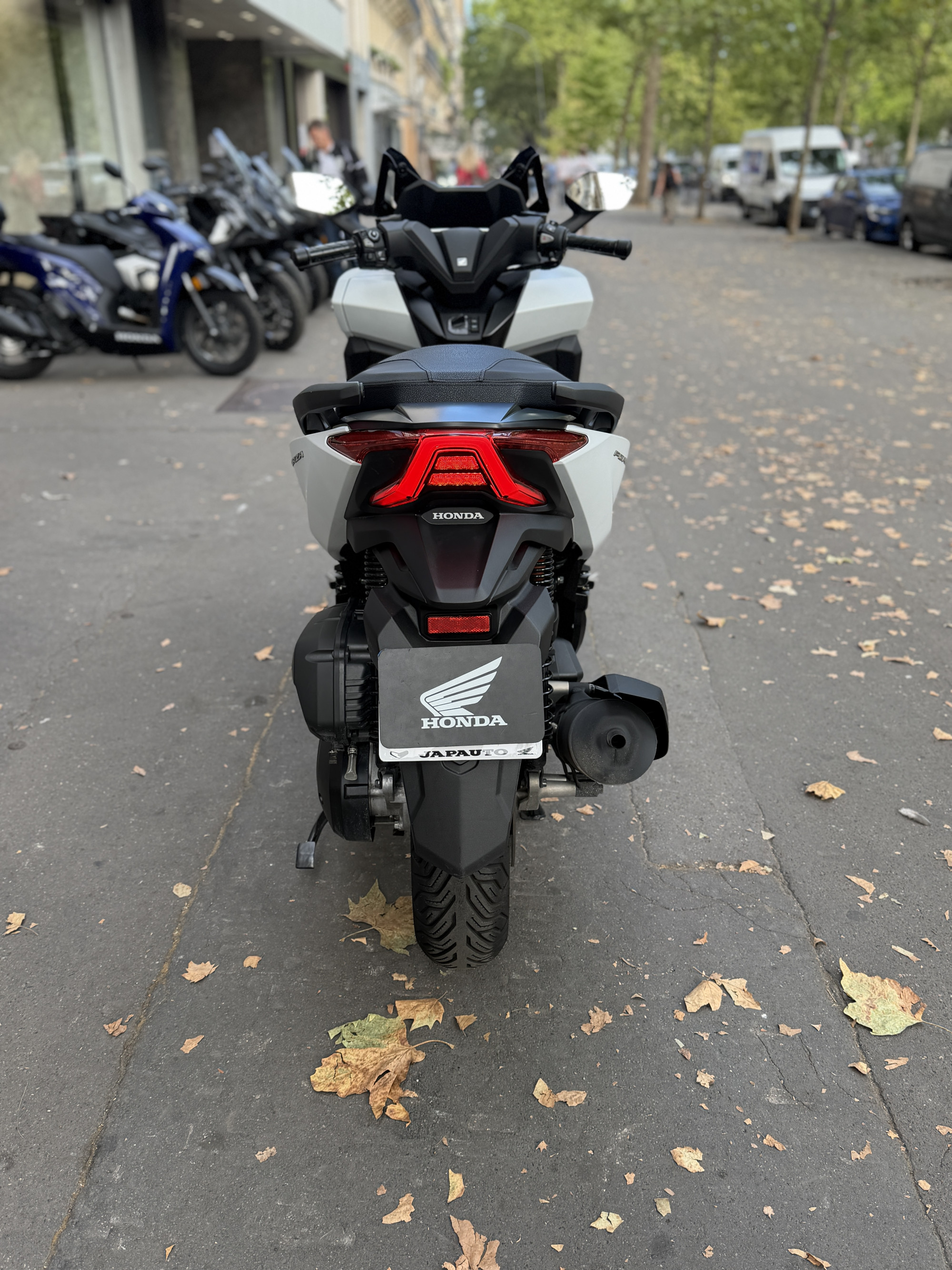 HONDA NSS FORZA 125 - BLANC - 4690€ - 2751KMS- MEC10/2025 - REFHG302HF