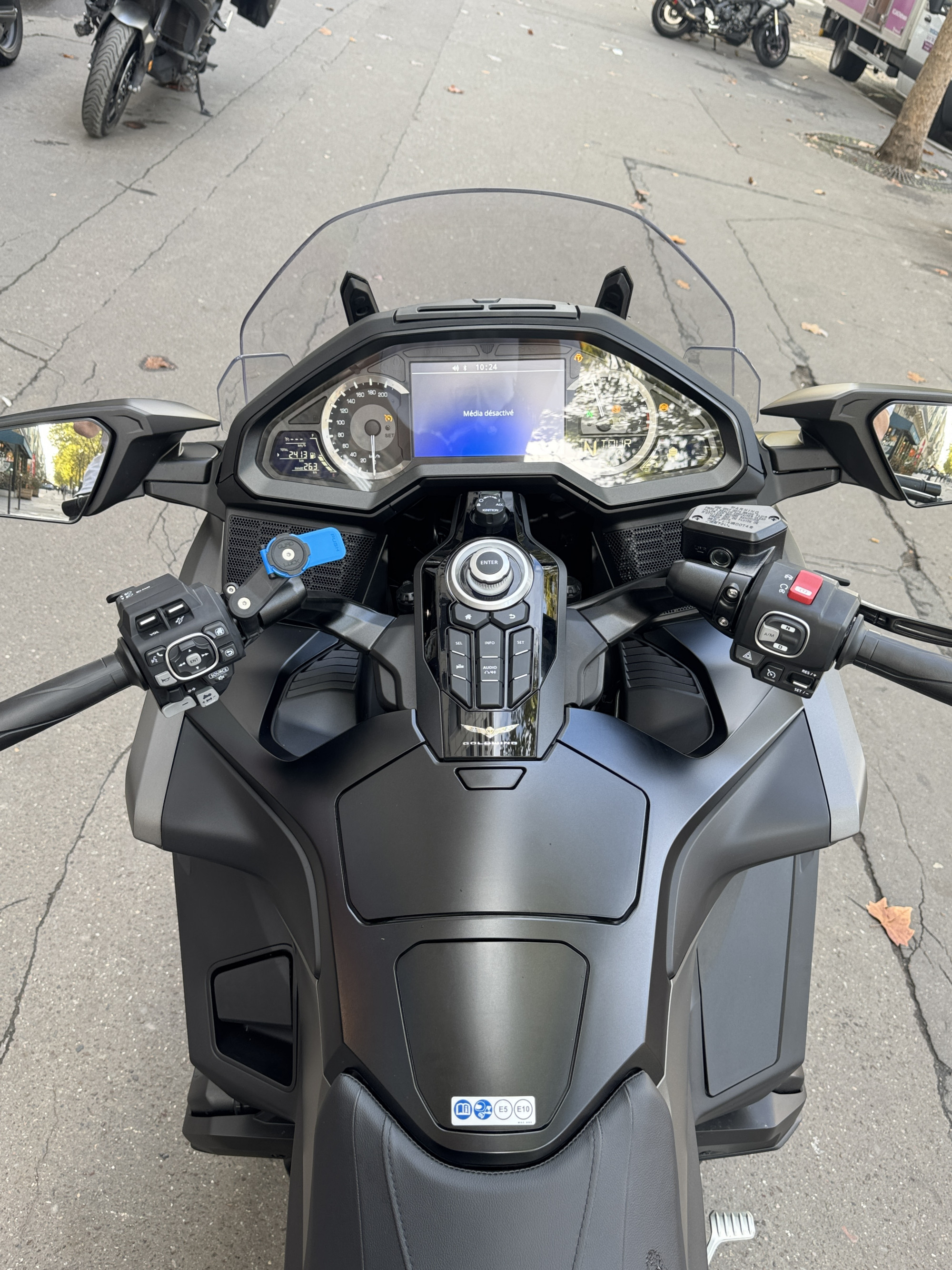 HONDA GL 1800 BAGGER - GRIS MAT - 24990€ - 2413 KM - MEC: 04/2026 - REF HK587PJ