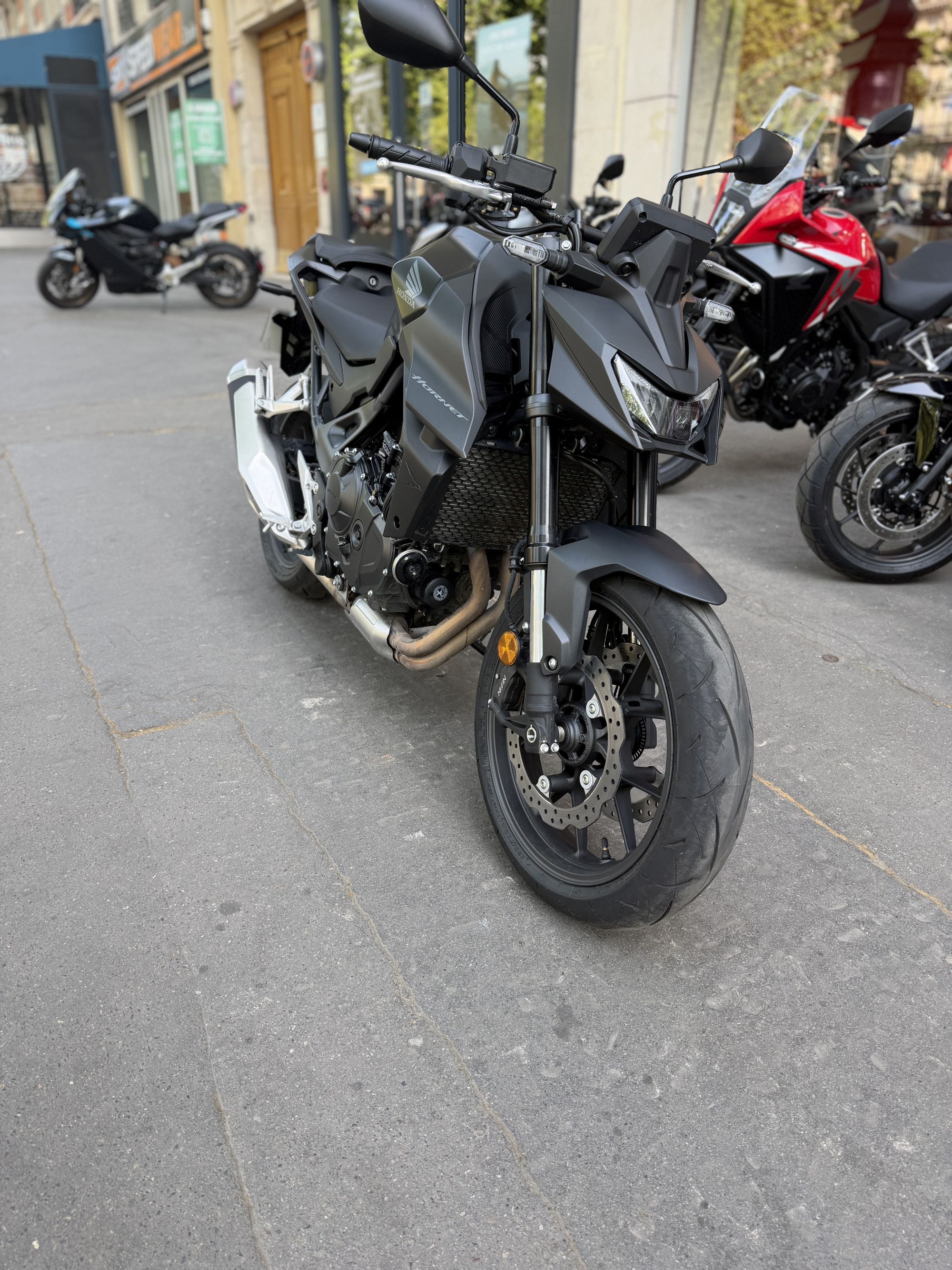 HONDA CB 750 HORNET - NOIR - 499KM - 6790€ - MEC 04/2026 REFHK170KW
