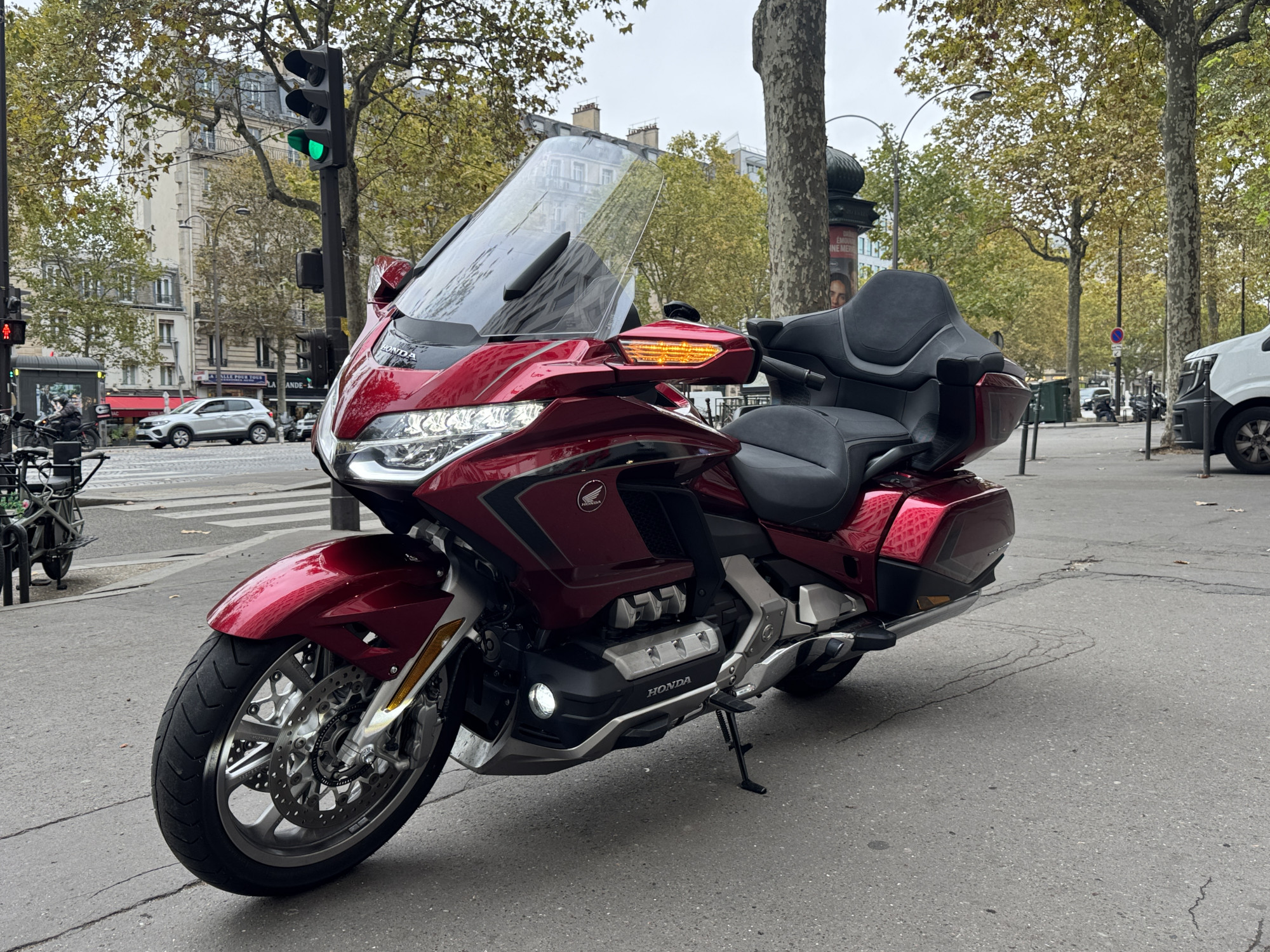 HONDA GL 1800 GOLDWING TOURING DCT - ROUGE - 32990 € - 3500KMS - MEC 05/2026 - REFHL056AB