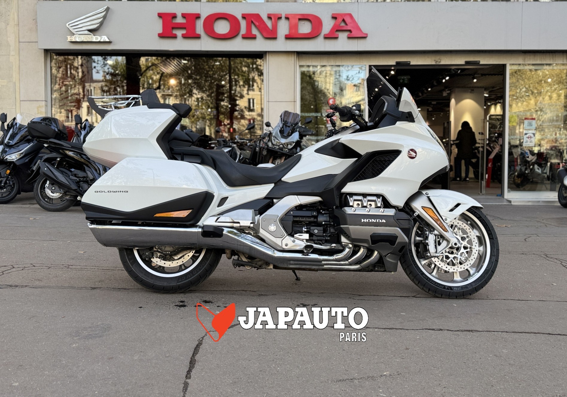 HONDA GL 1800 GOLDWING - BLANC - 17900 € - 45348 KMS - MEC 03/2018 - REFEV739XA