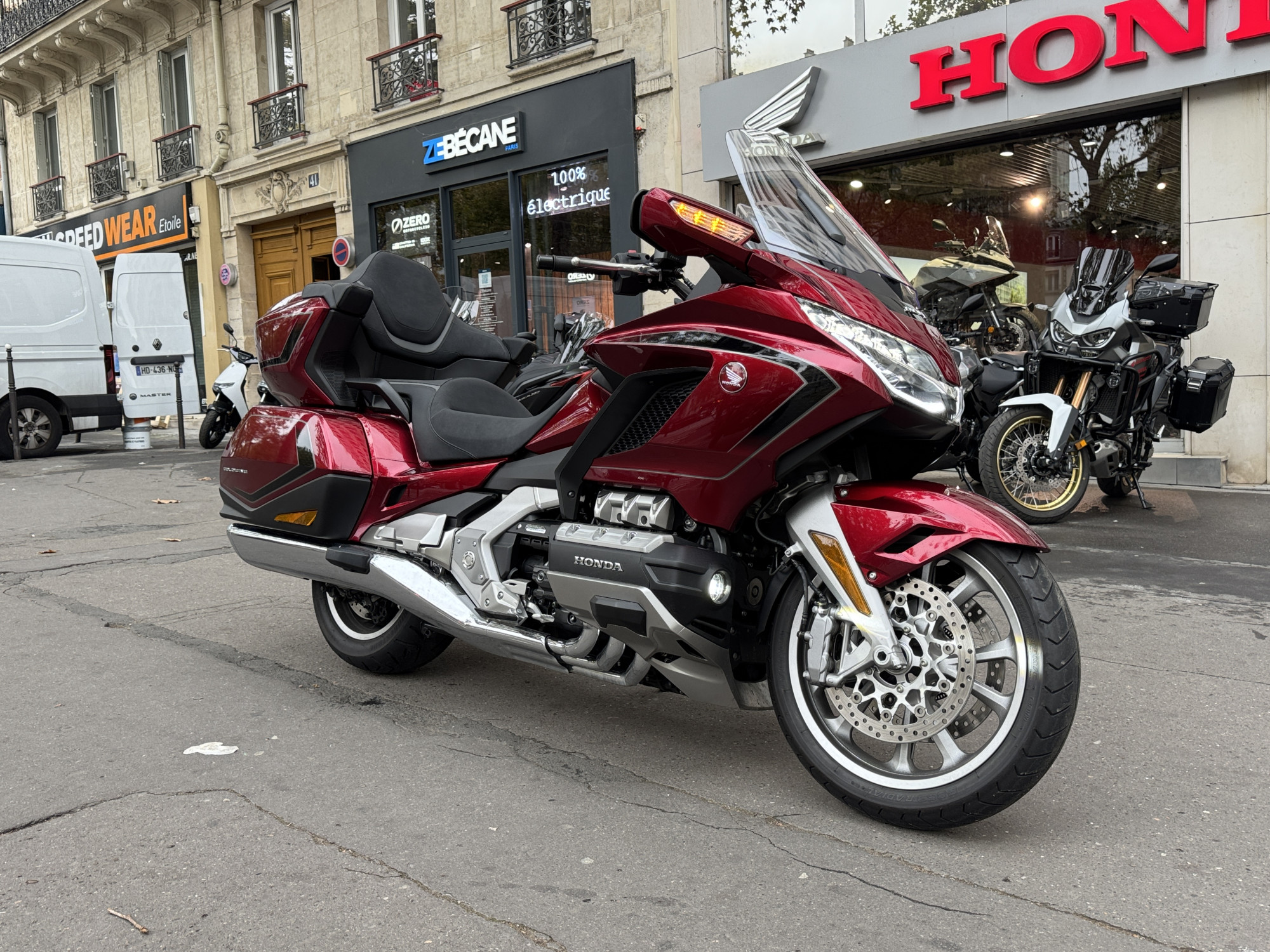 HONDA GL 1800 GOLDWING TOURING DCT - ROUGE - 32990 € - 3500KMS - MEC 05/2026 - REFHL056AB