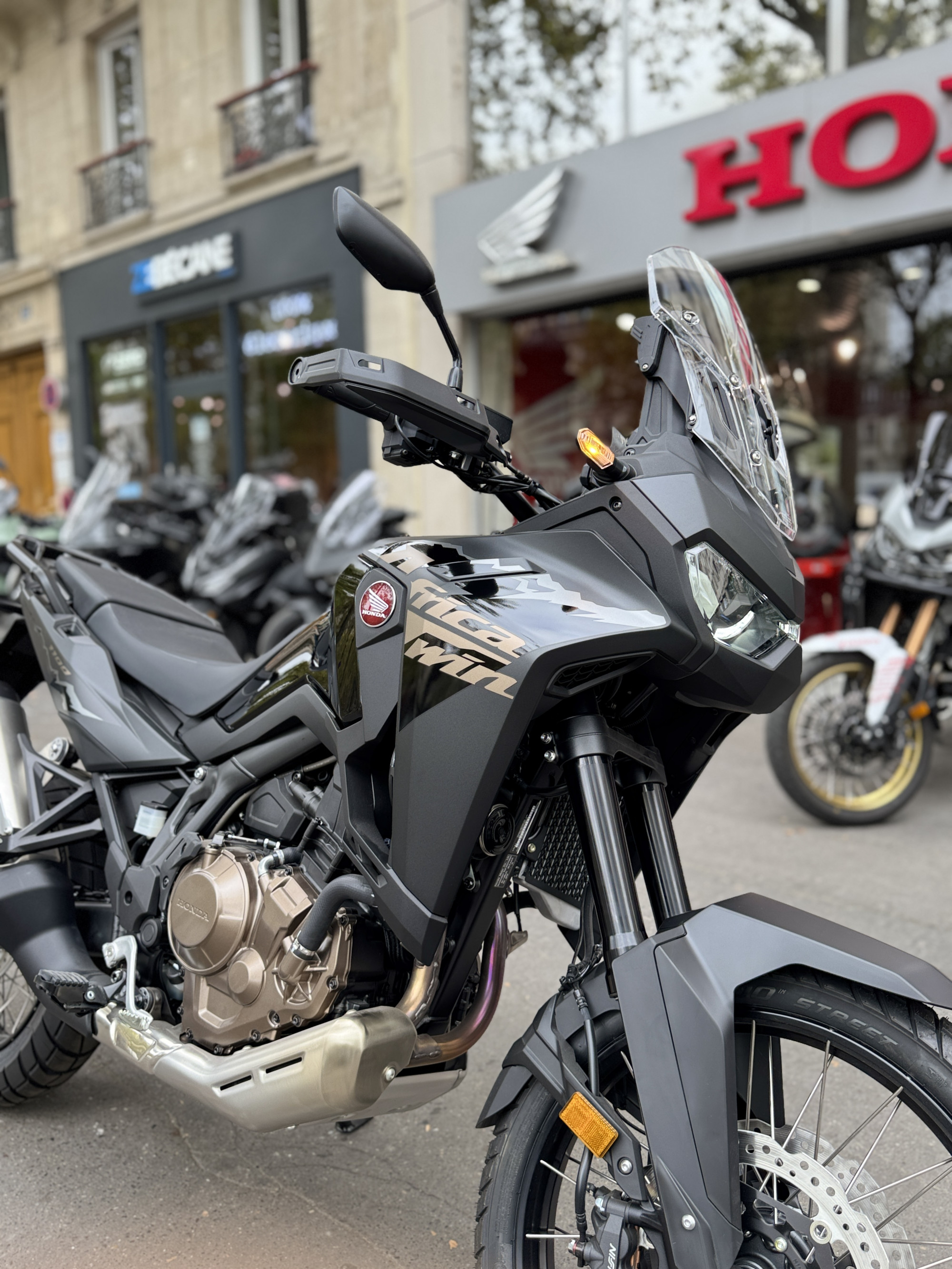 HONDA CRF 1100  L AFRICA TWIN - NOIR - 14990€ -2 KM - MEC 10/26 - REFHM068NR
