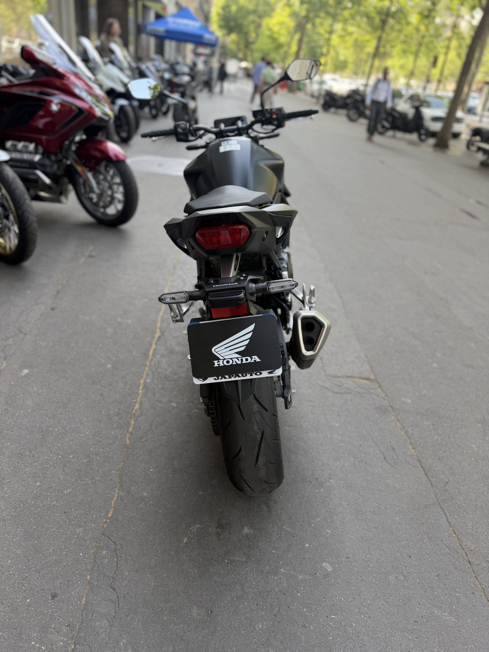HONDA CB 750 HORNET - NOIR - 499KM - 6790€ - MEC 04/2026 REFHK170KW